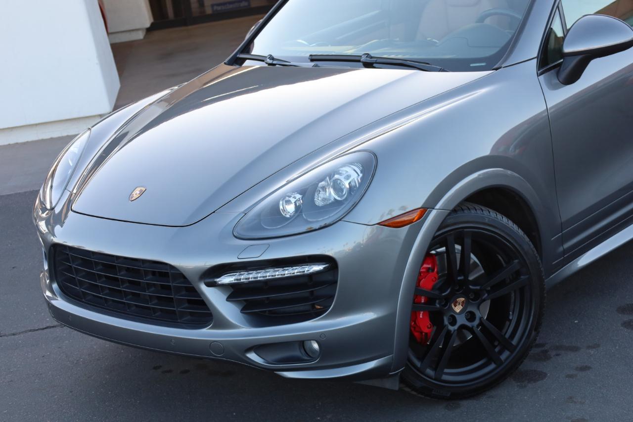 Porsche Cayenne GTS 2014