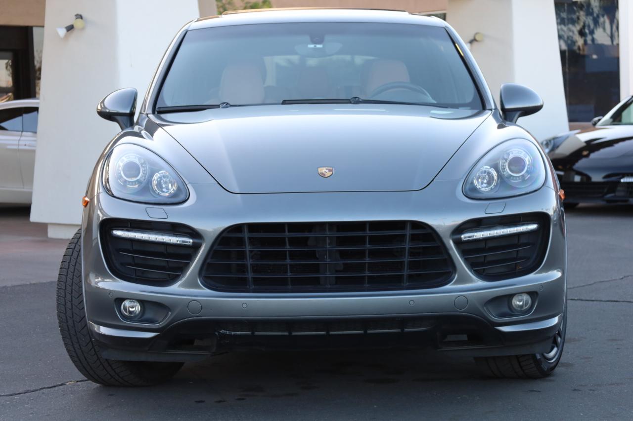 Porsche Cayenne GTS 2014