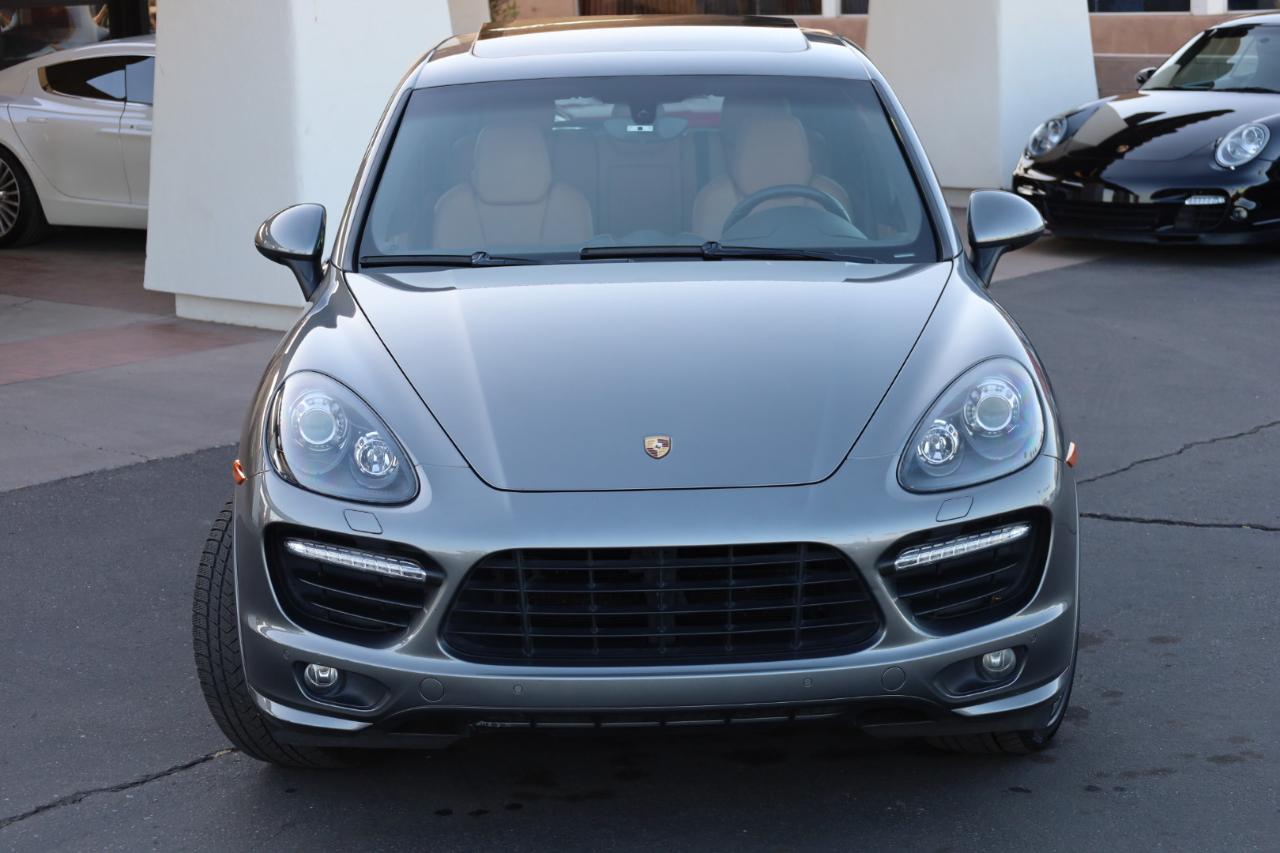 Porsche Cayenne GTS 2014