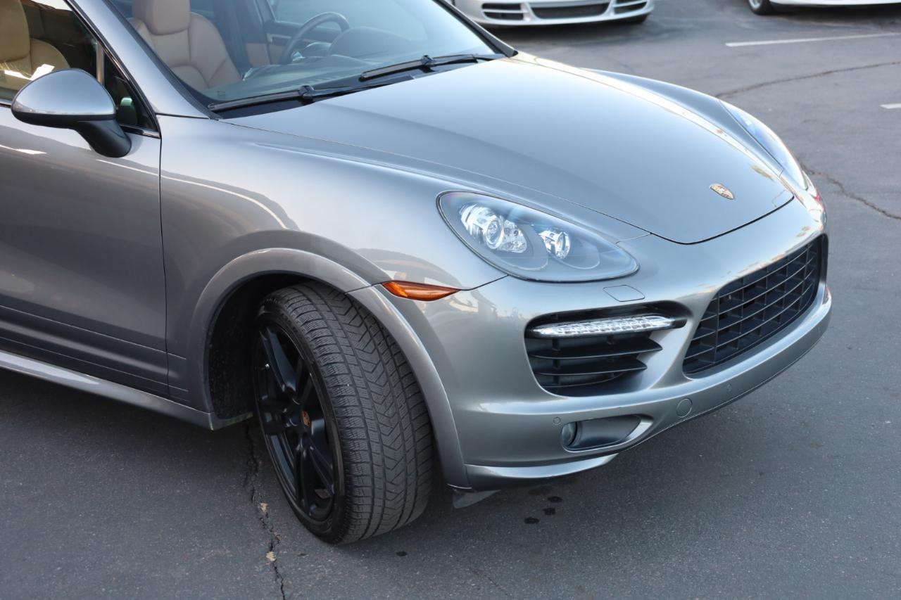 Porsche Cayenne GTS 2014