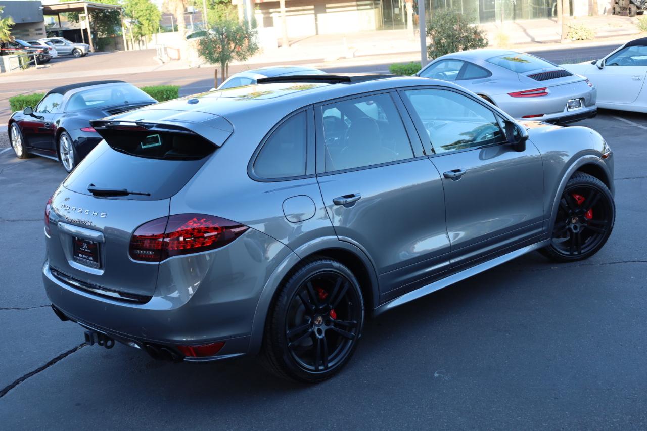 Porsche Cayenne GTS 2014