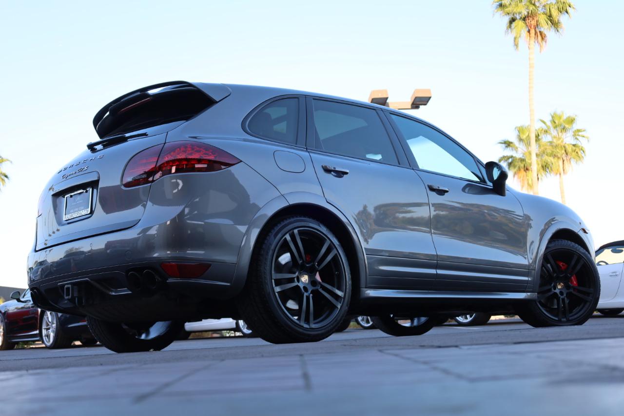 Porsche Cayenne GTS 2014