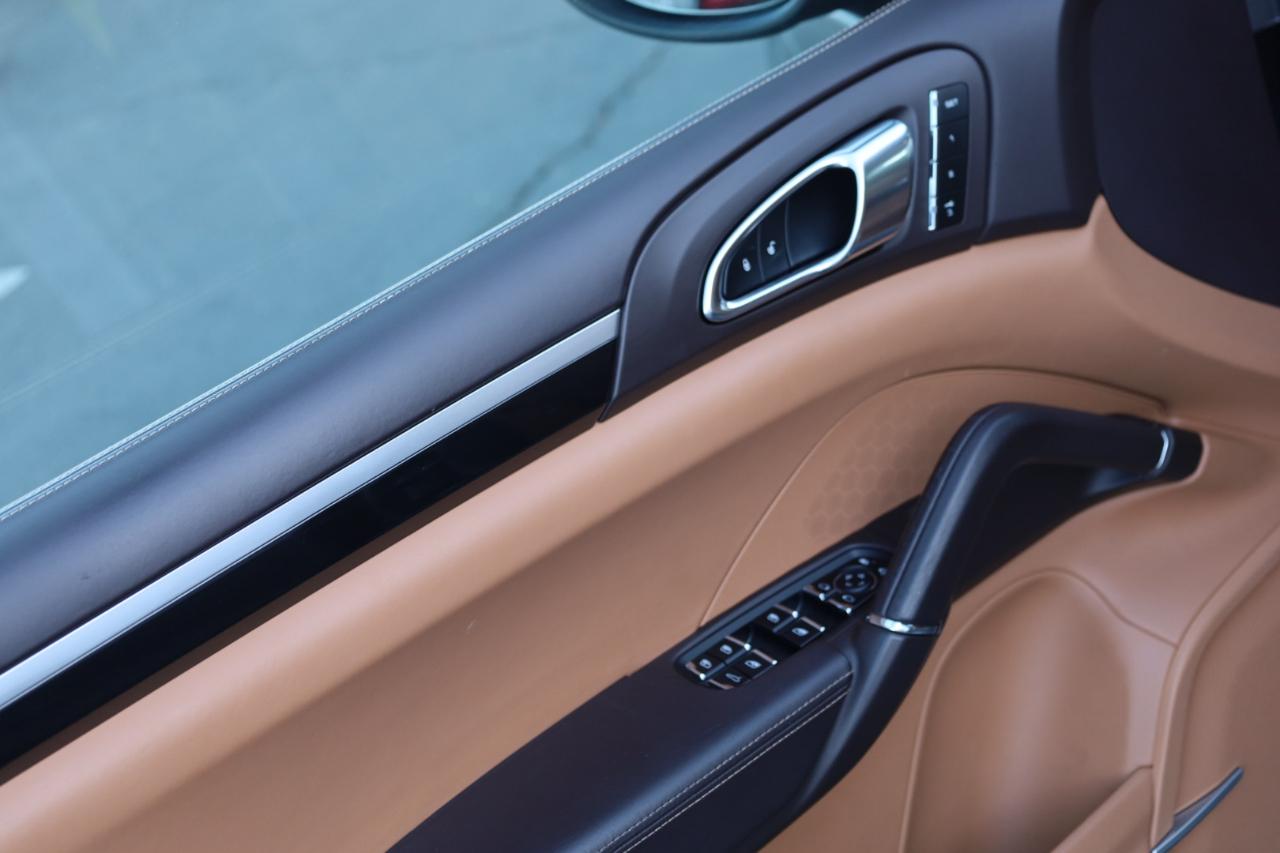 Porsche Cayenne GTS 2014