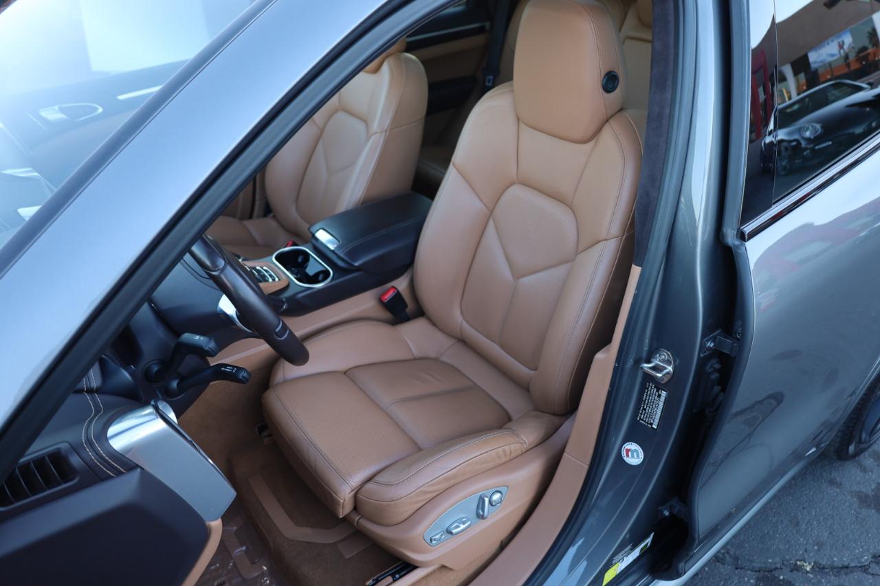 Porsche Cayenne GTS 2014