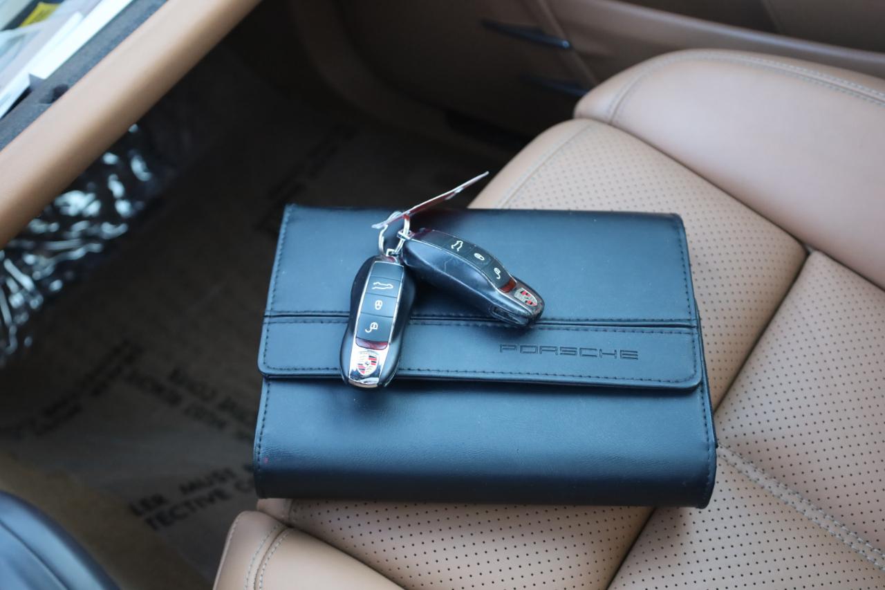 Porsche Cayenne GTS 2014