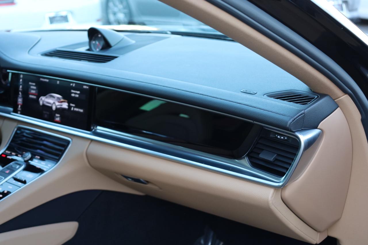 Porsche Panamera 4dr HB 2017