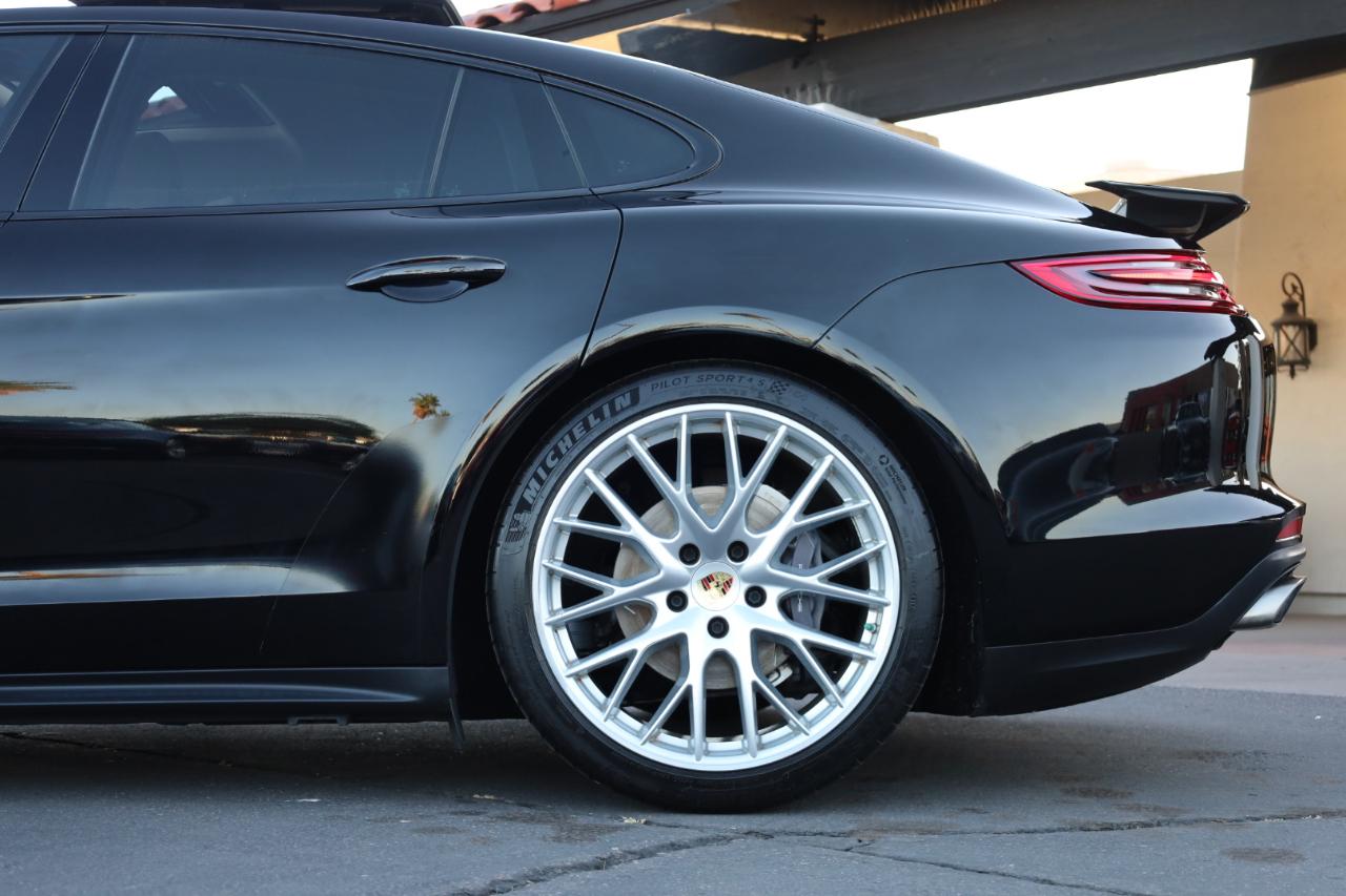 Porsche Panamera 4dr HB 2017