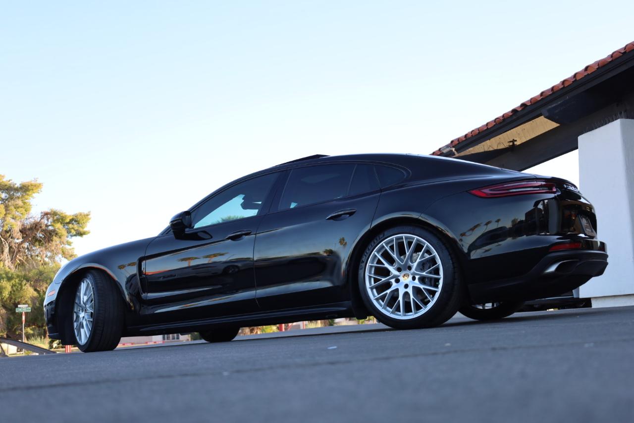 Porsche Panamera 4dr HB 2017