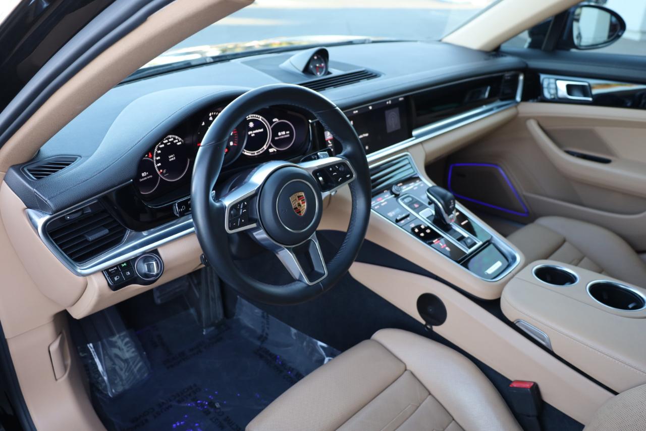 Porsche Panamera 4dr HB 2017