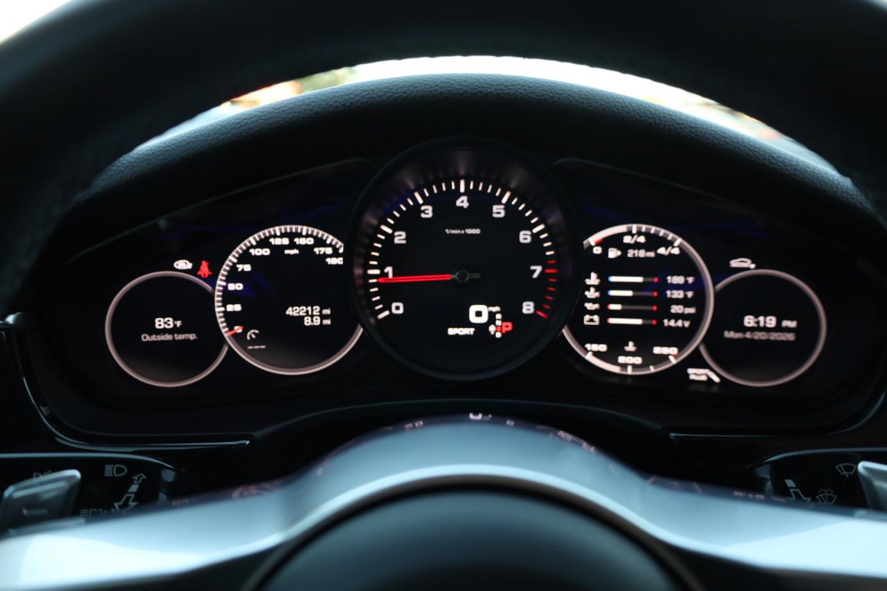 Porsche Panamera 4dr HB 2017