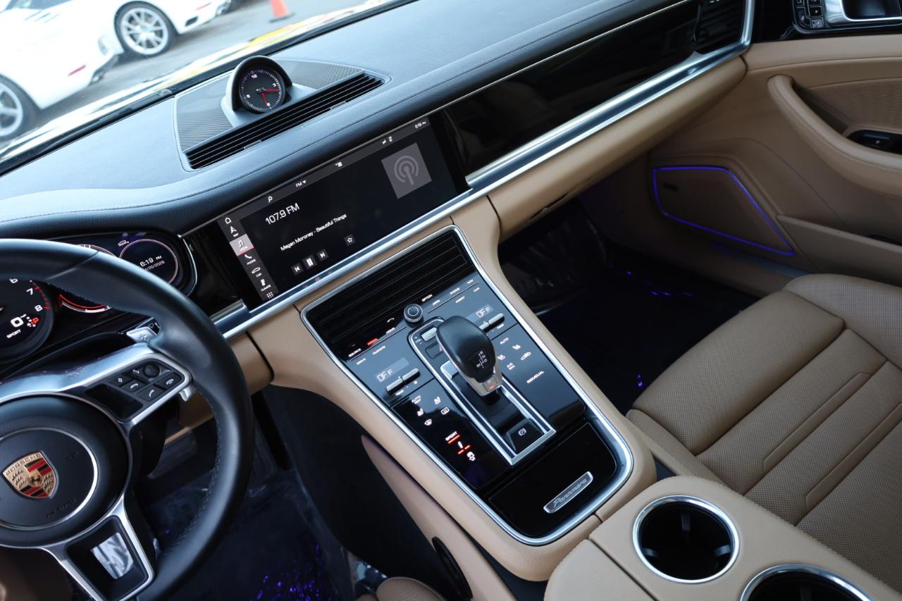 Porsche Panamera 4dr HB 2017