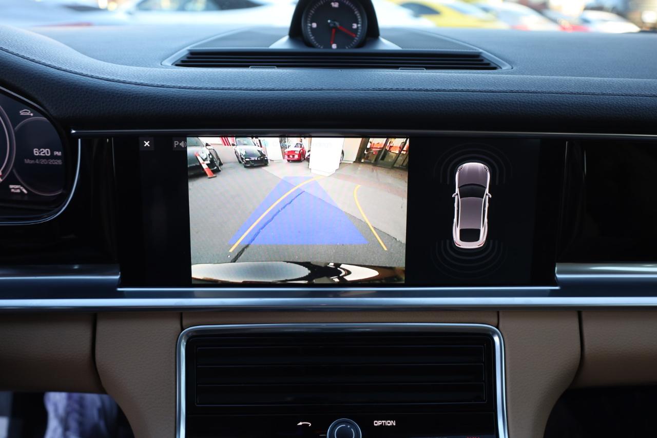 Porsche Panamera 4dr HB 2017