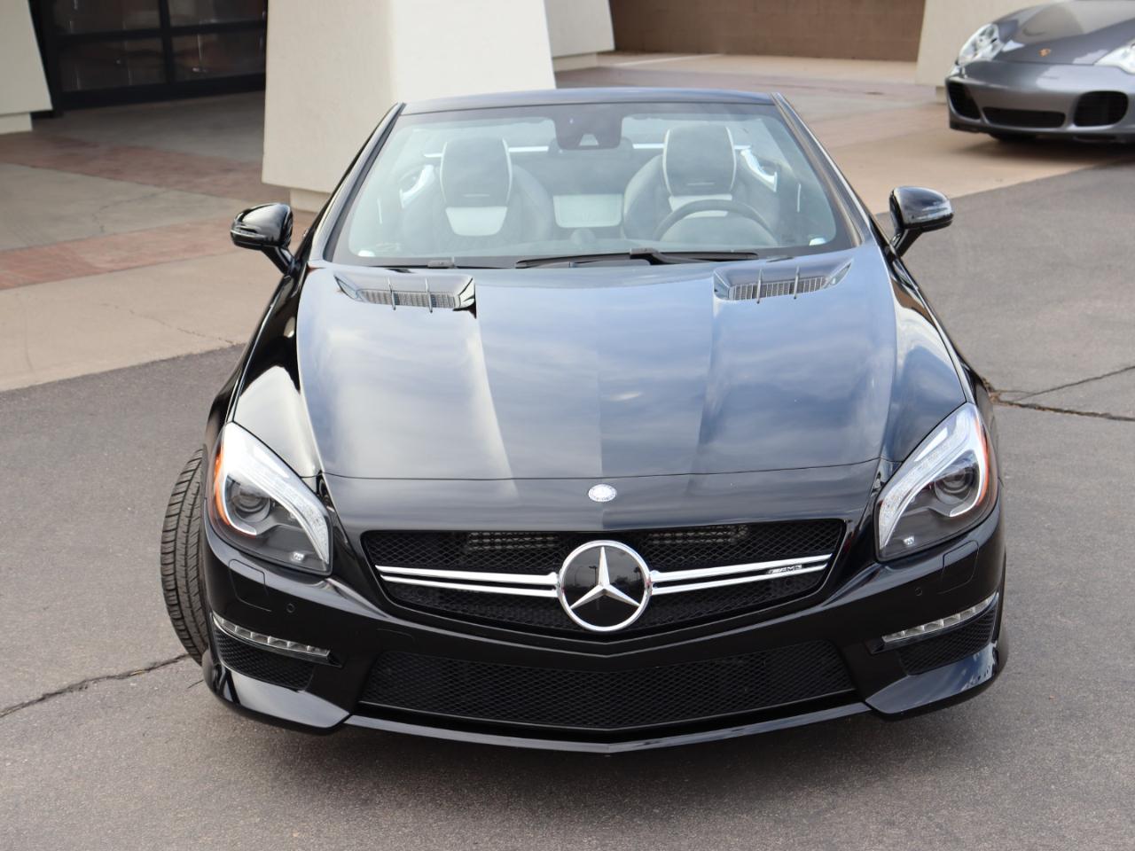 Mercedes-Benz SL-Class SL63 AMG 2015