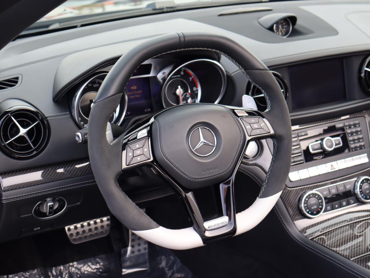 Mercedes-Benz SL-Class SL63 AMG 2015