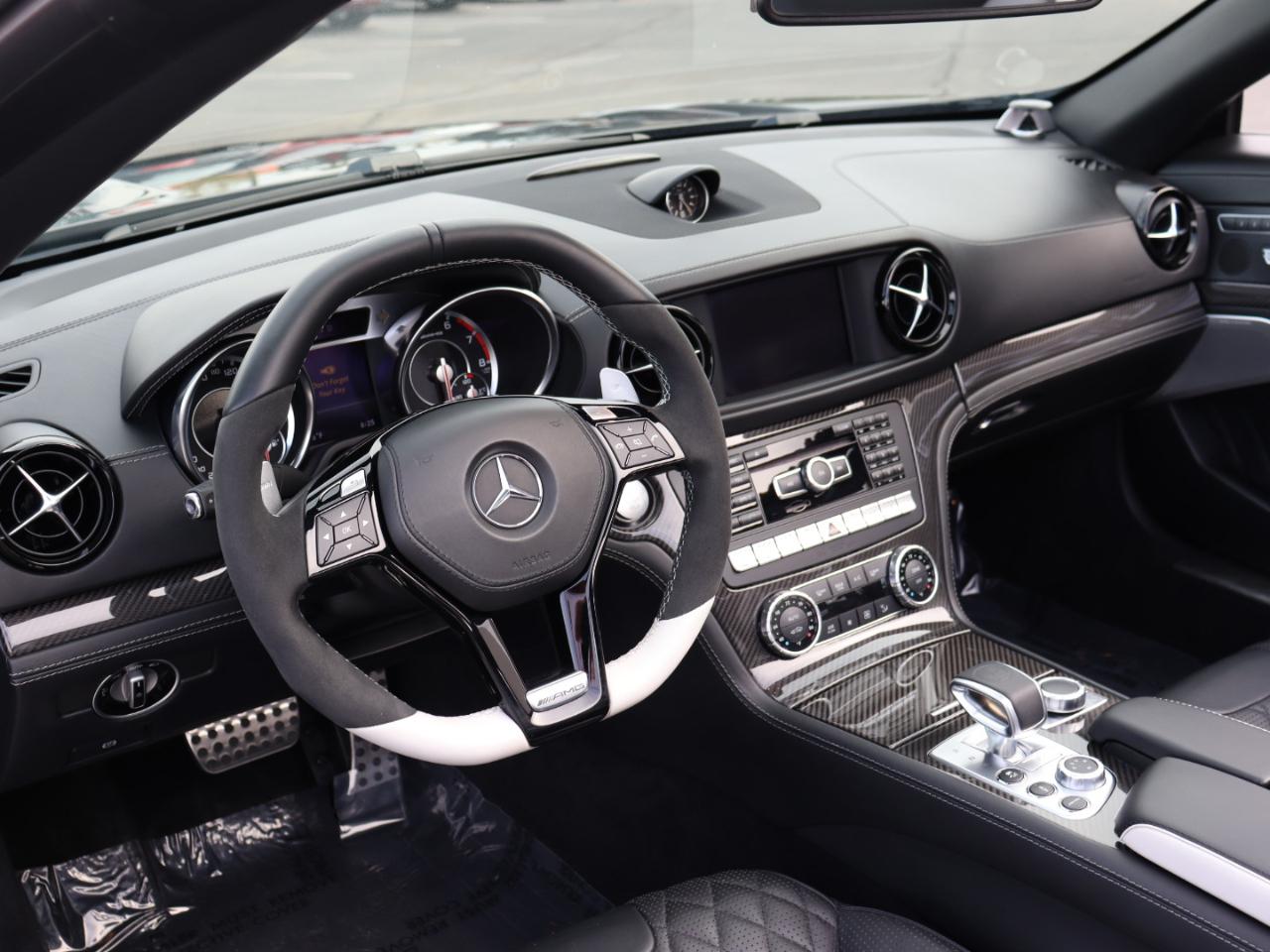 Mercedes-Benz SL-Class SL63 AMG 2015