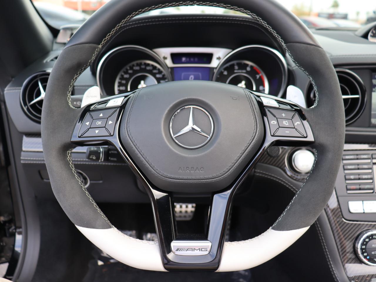 Mercedes-Benz SL-Class SL63 AMG 2015
