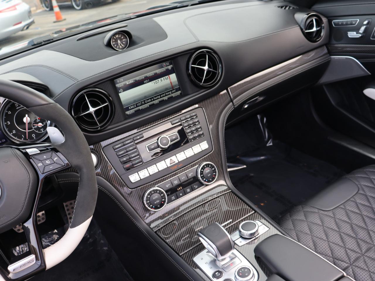 Mercedes-Benz SL-Class SL63 AMG 2015