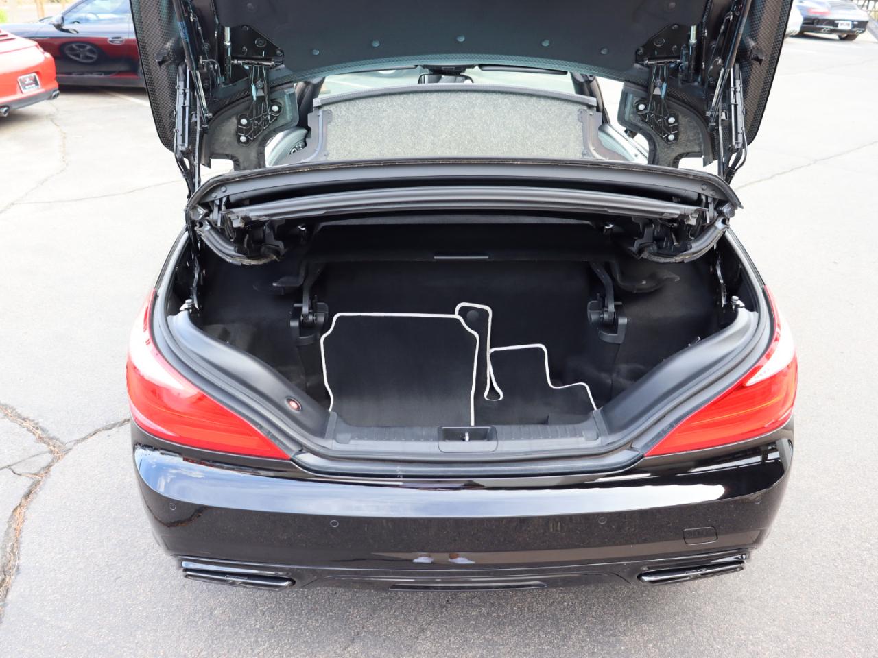 Mercedes-Benz SL-Class SL63 AMG 2015