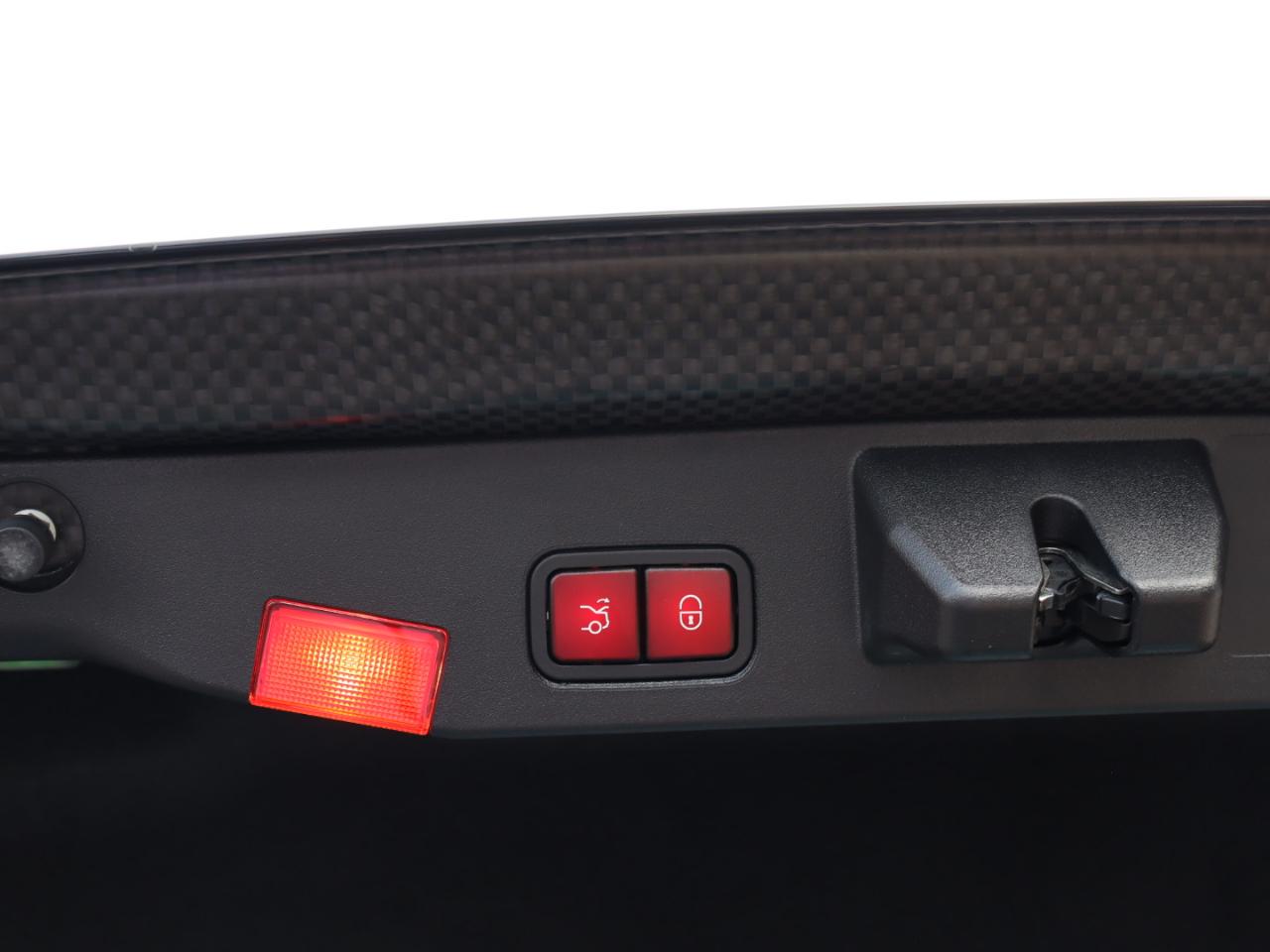 Mercedes-Benz SL-Class SL63 AMG 2015