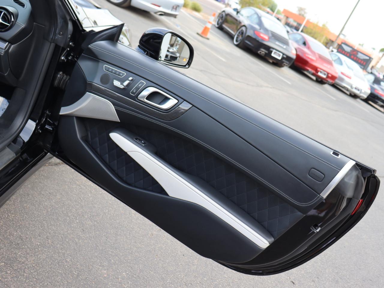 Mercedes-Benz SL-Class SL63 AMG 2015