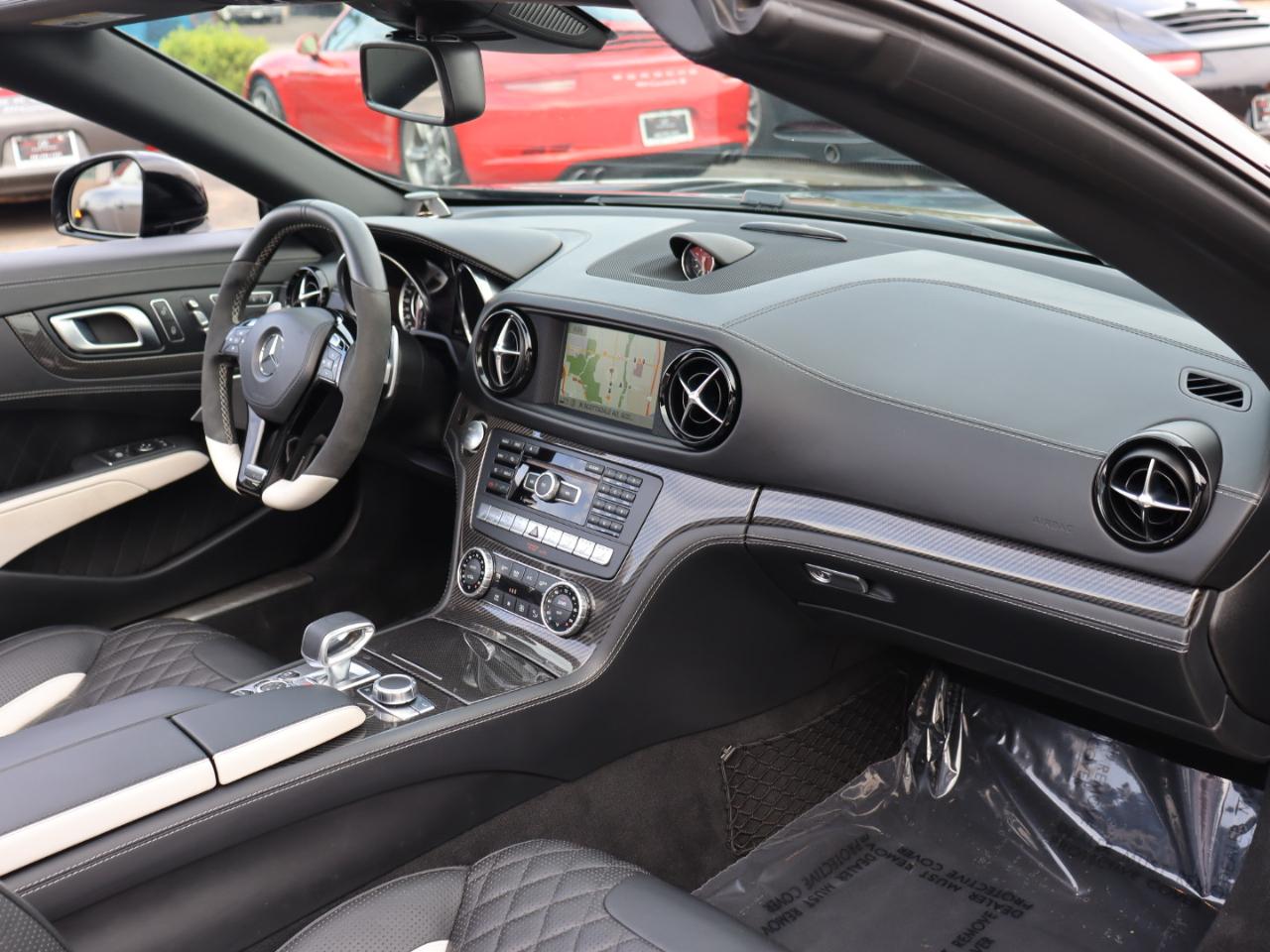 Mercedes-Benz SL-Class SL63 AMG 2015