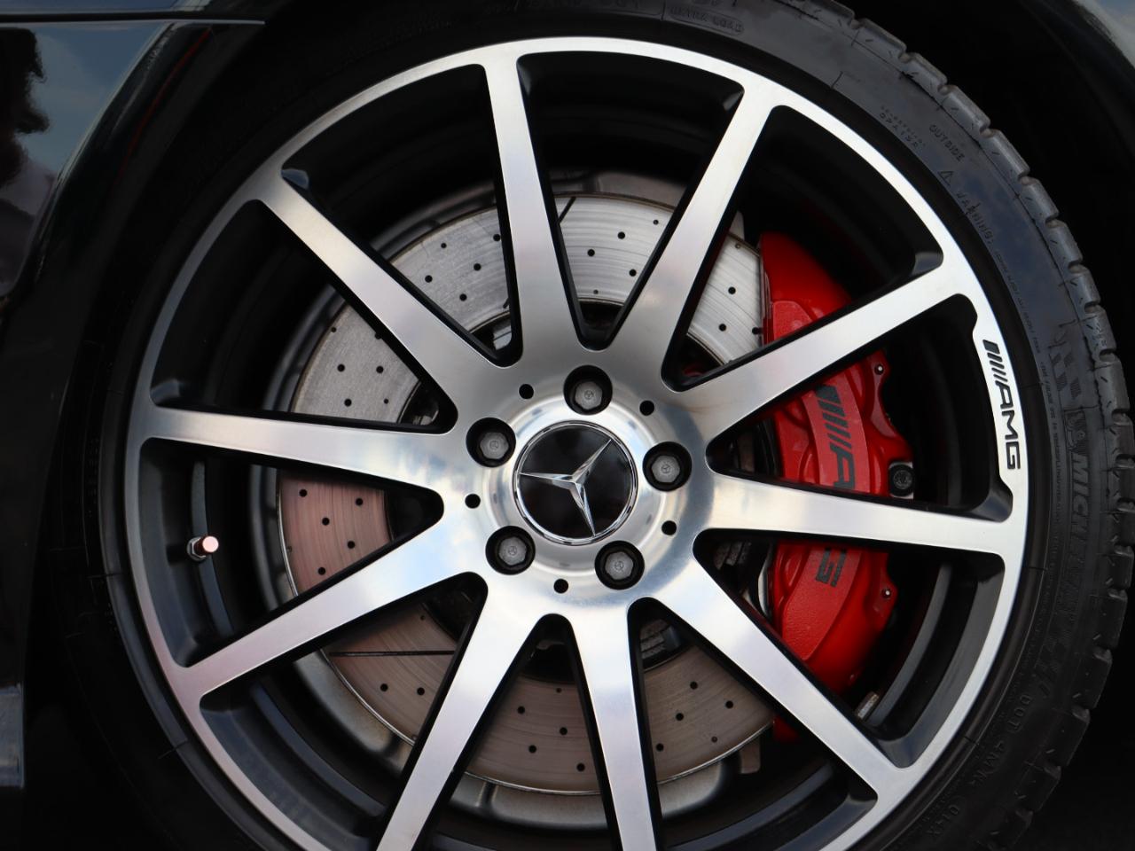 Mercedes-Benz SL-Class SL63 AMG 2015