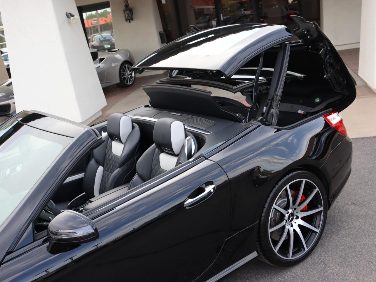 Mercedes-Benz SL-Class SL63 AMG 2015