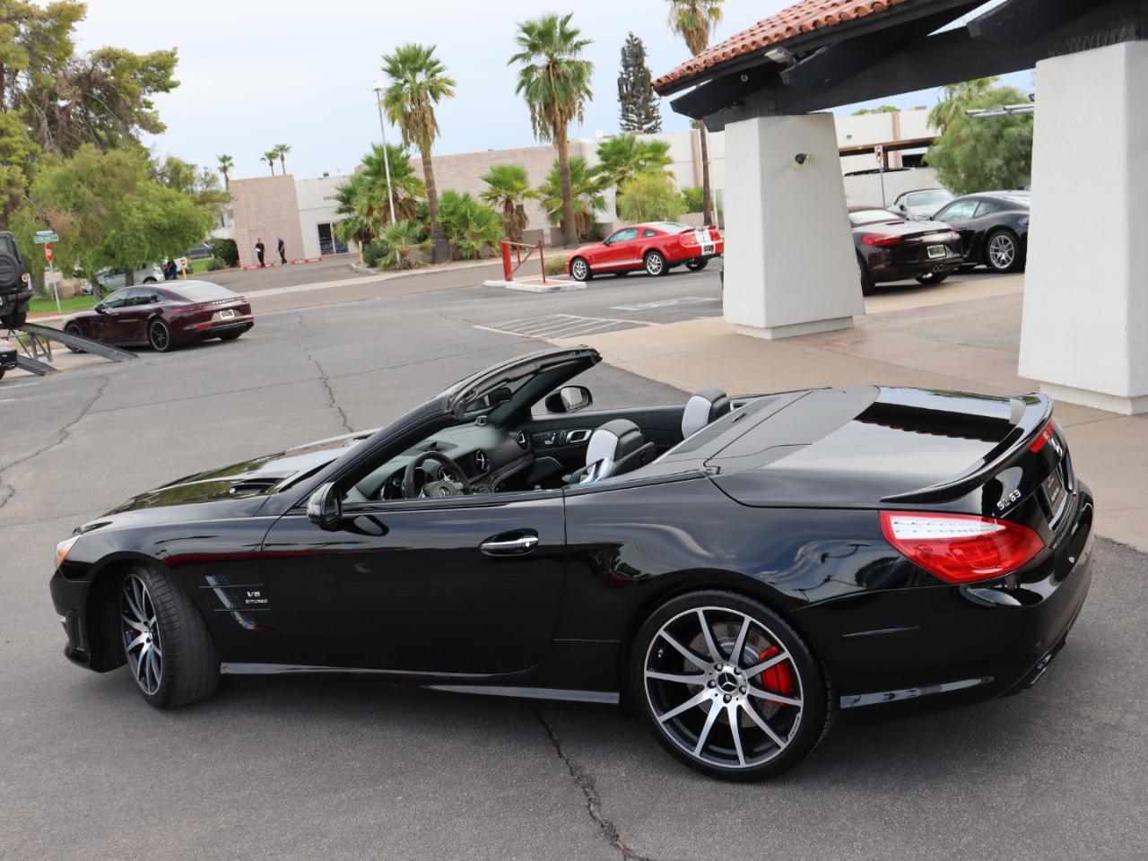 Mercedes-Benz SL-Class SL63 AMG 2015