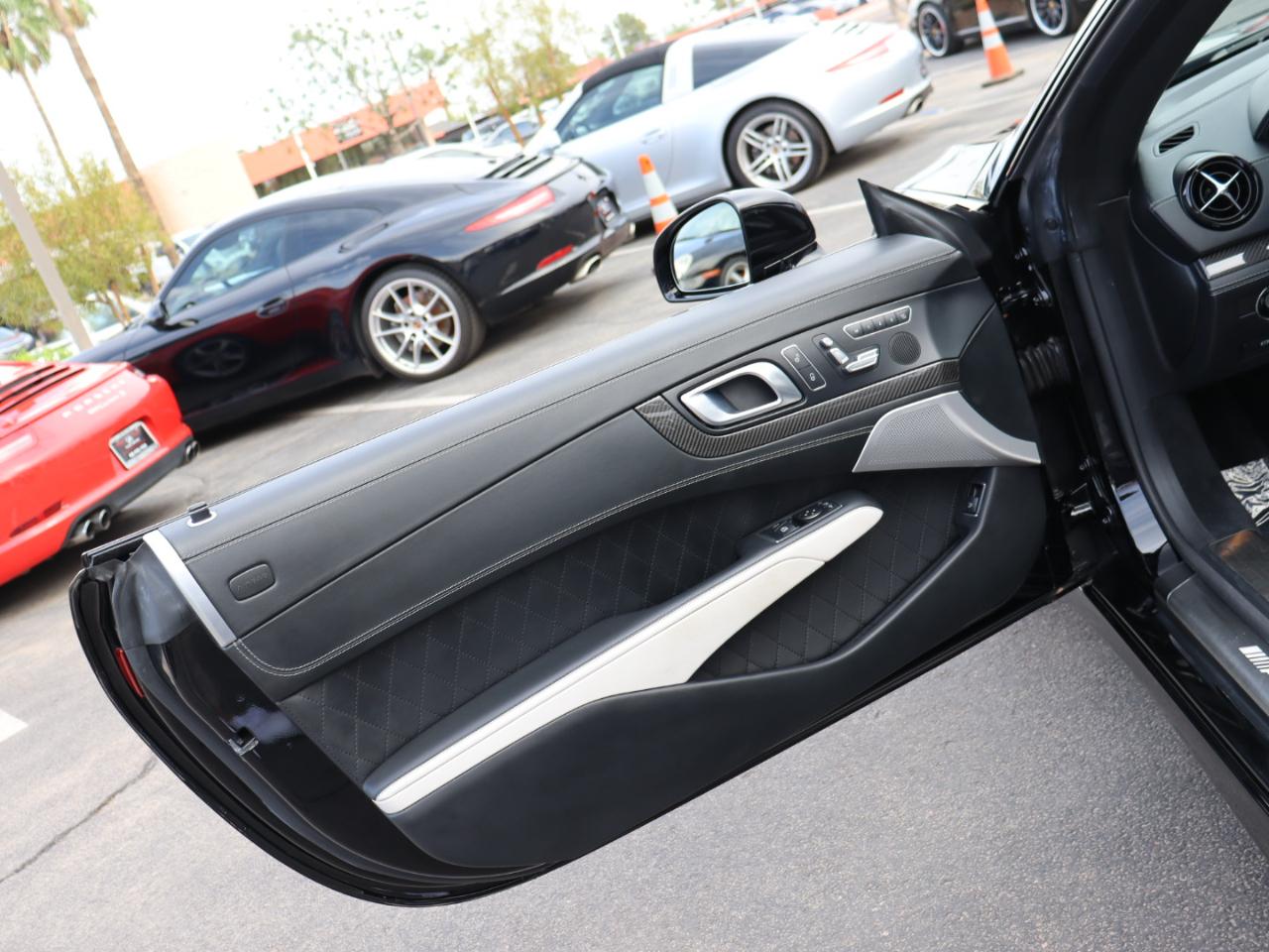 Mercedes-Benz SL-Class SL63 AMG 2015