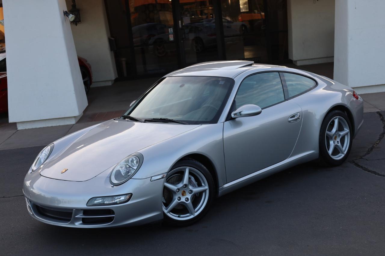 Porsche 911 Carrera Base 2005