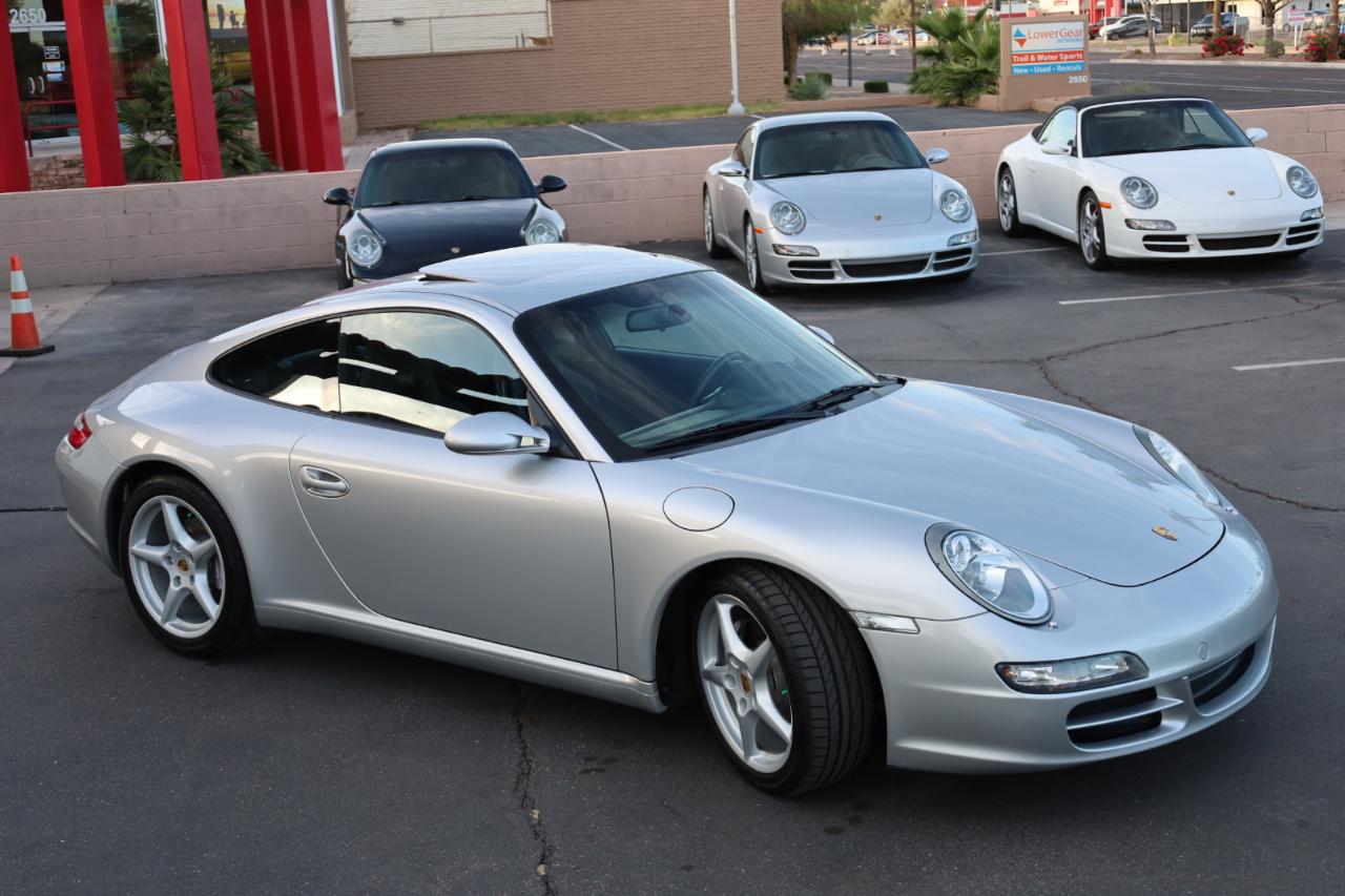 Porsche 911 Carrera Base 2005