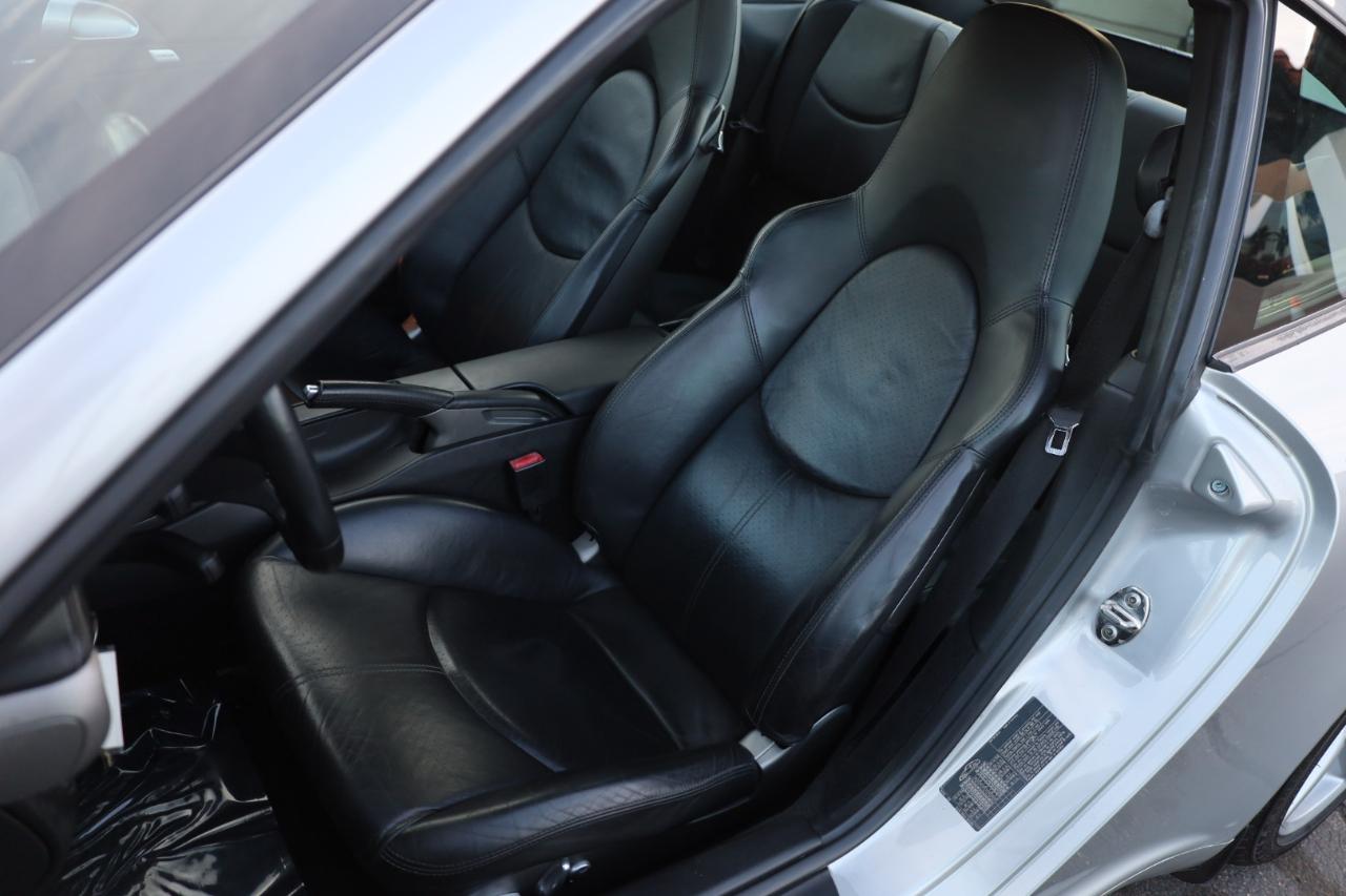 Porsche 911 Carrera Base 2005