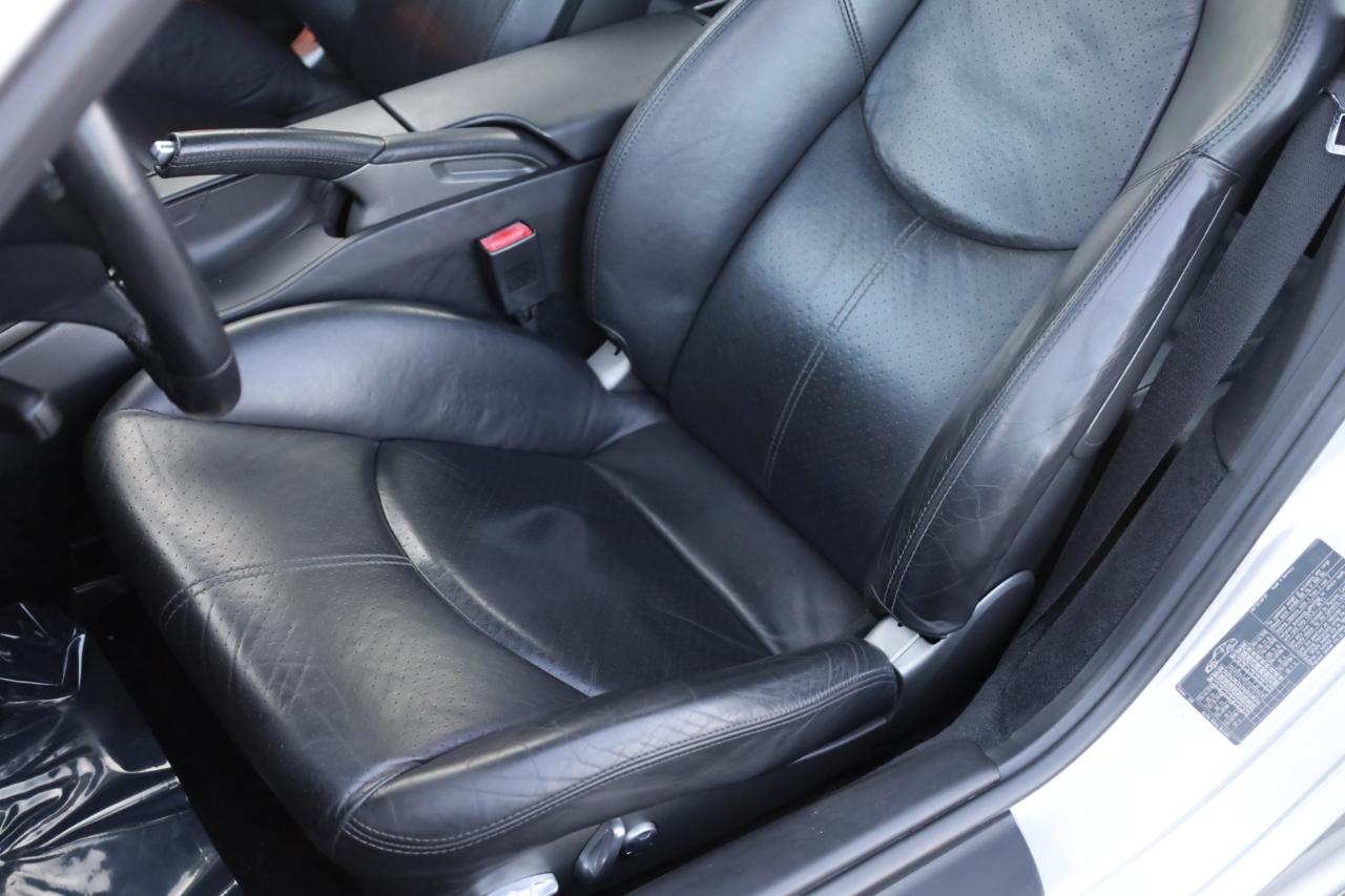 Porsche 911 Carrera Base 2005