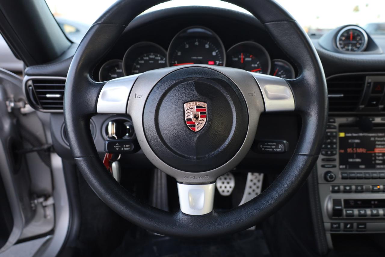 Porsche 911 Carrera Base 2005