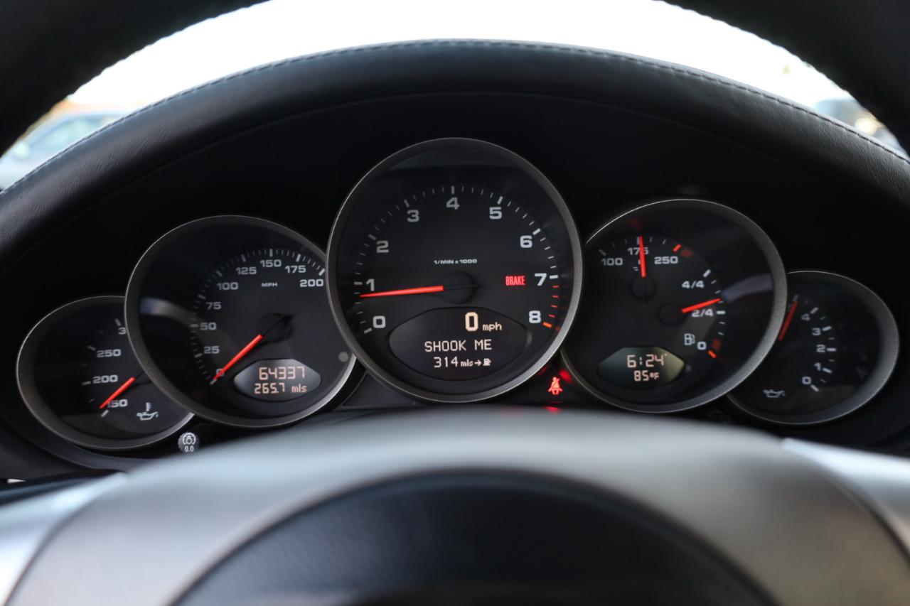 Porsche 911 Carrera Base 2005