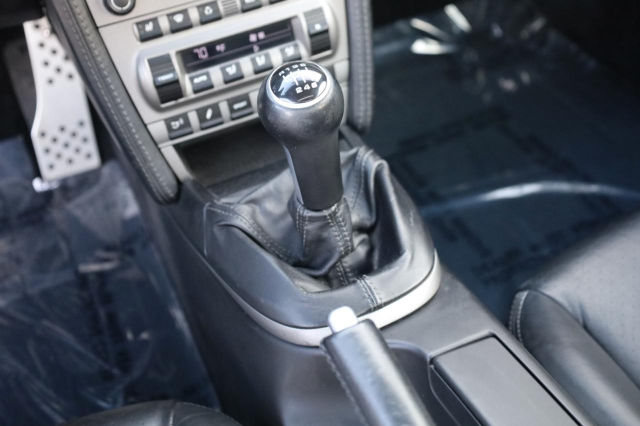 Porsche 911 Carrera Base 2005