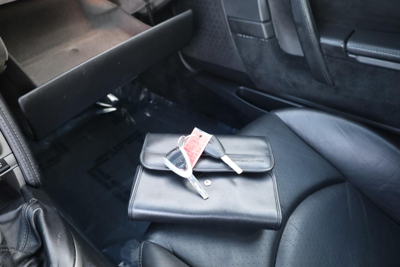 Porsche 911 Carrera Base 2005