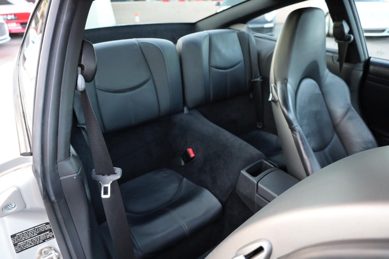 Porsche 911 Carrera Base 2005