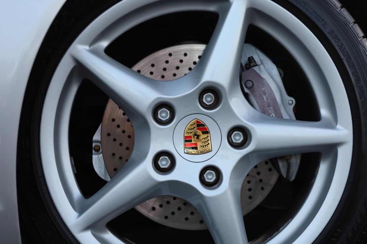 Porsche 911 Carrera Base 2005