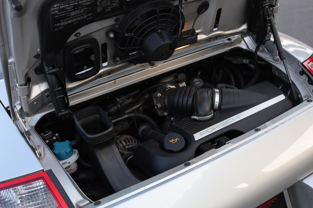 Porsche 911 Carrera Base 2005