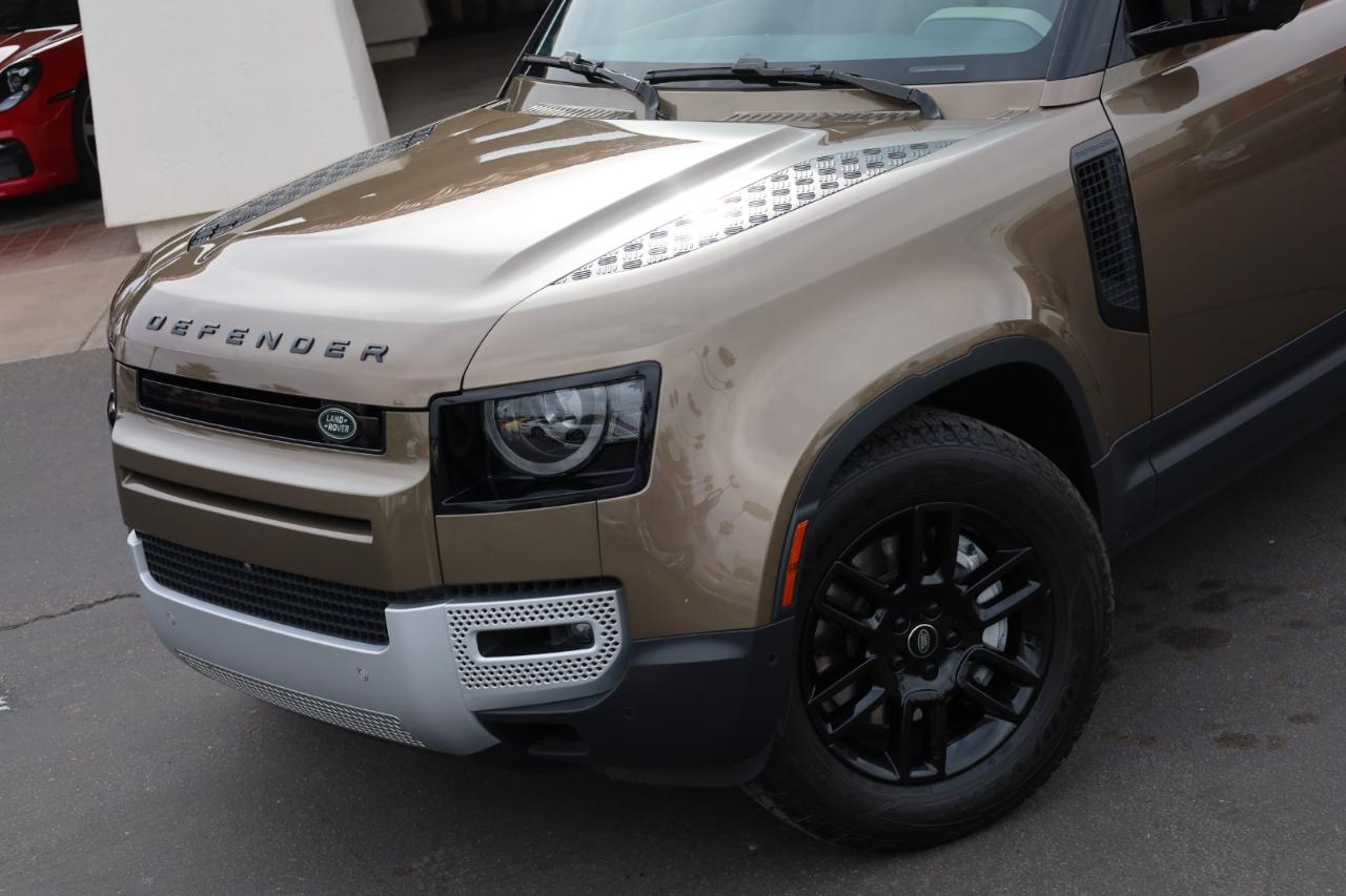 Land Rover Defender 130 S 2024