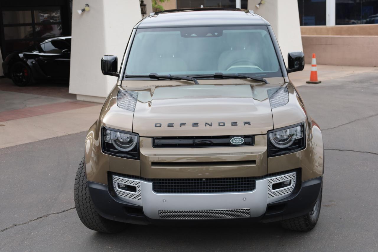 Land Rover Defender 130 S 2024