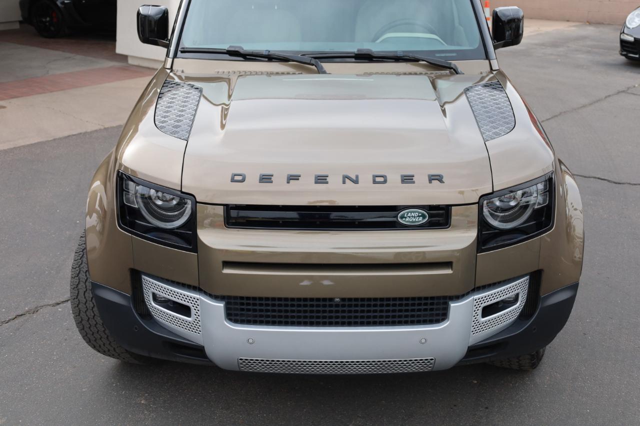 Land Rover Defender 130 S 2024