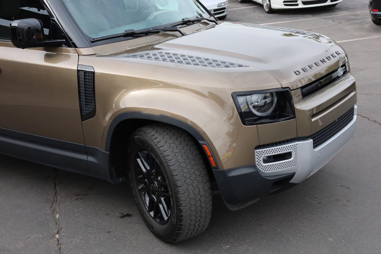 Land Rover Defender 130 S 2024