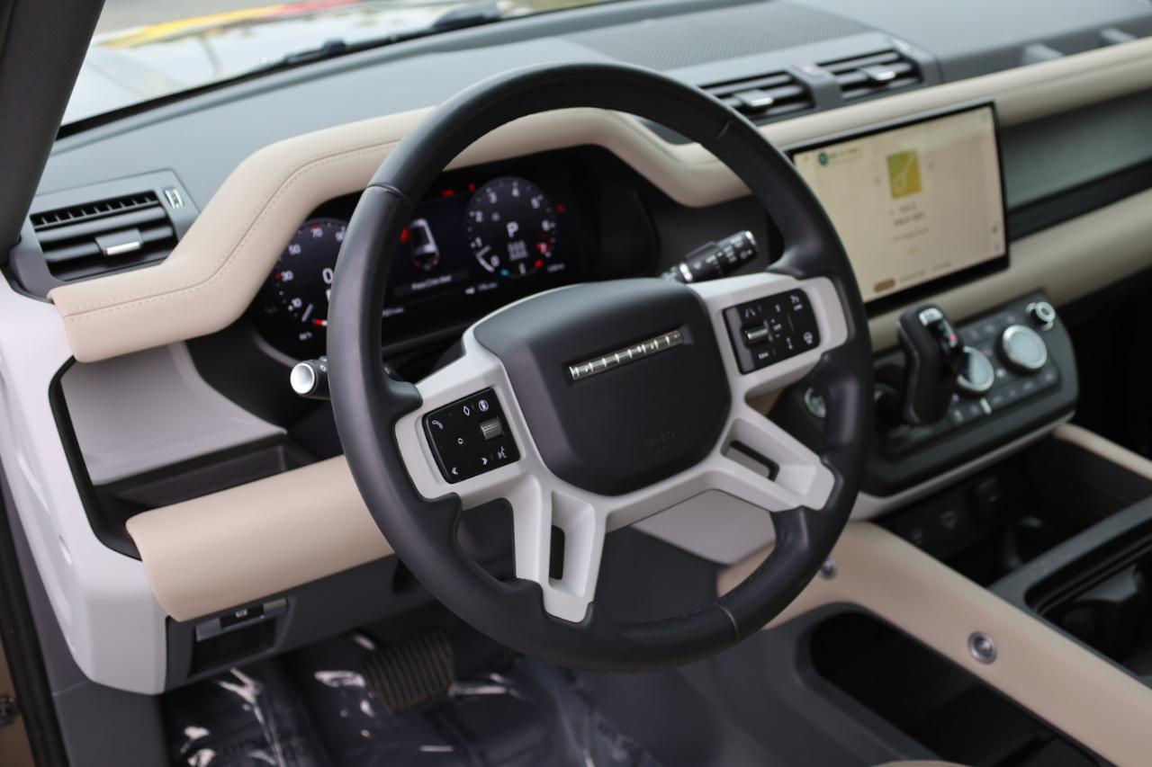 Land Rover Defender 130 S 2024