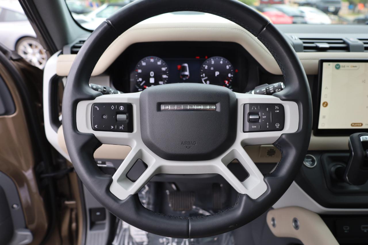 Land Rover Defender 130 S 2024