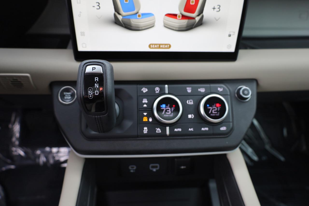Land Rover Defender 130 S 2024