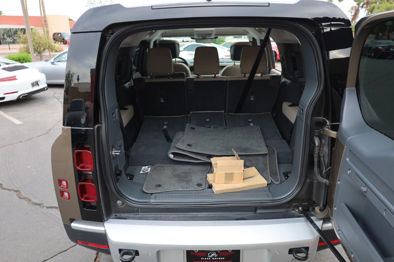 Land Rover Defender 130 S 2024