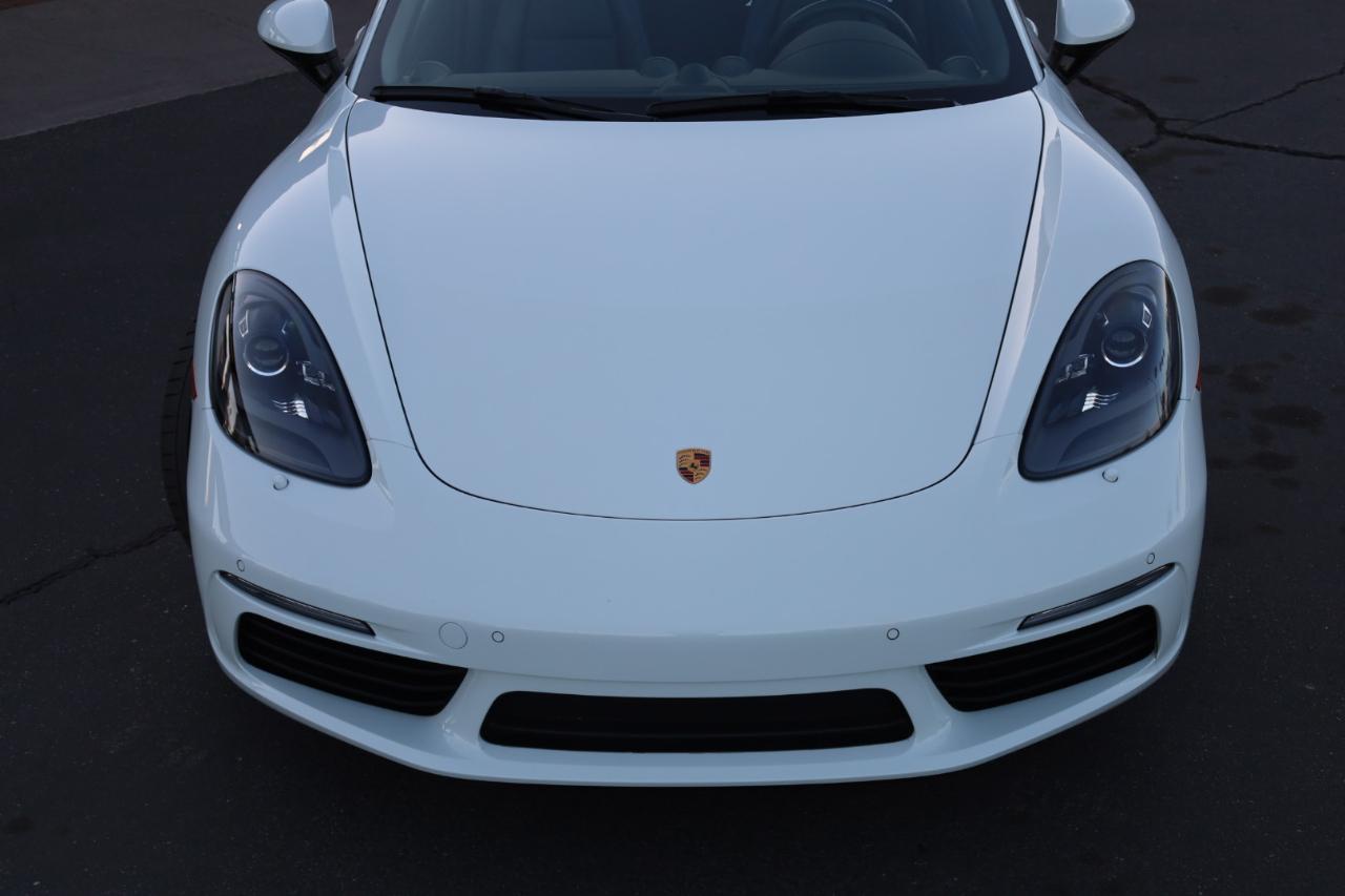 Porsche 718 Boxster S 2024