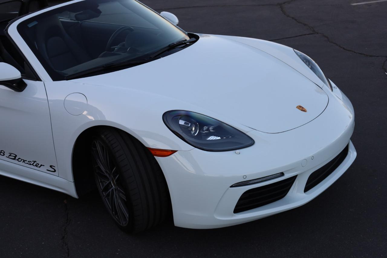 Porsche 718 Boxster S 2024